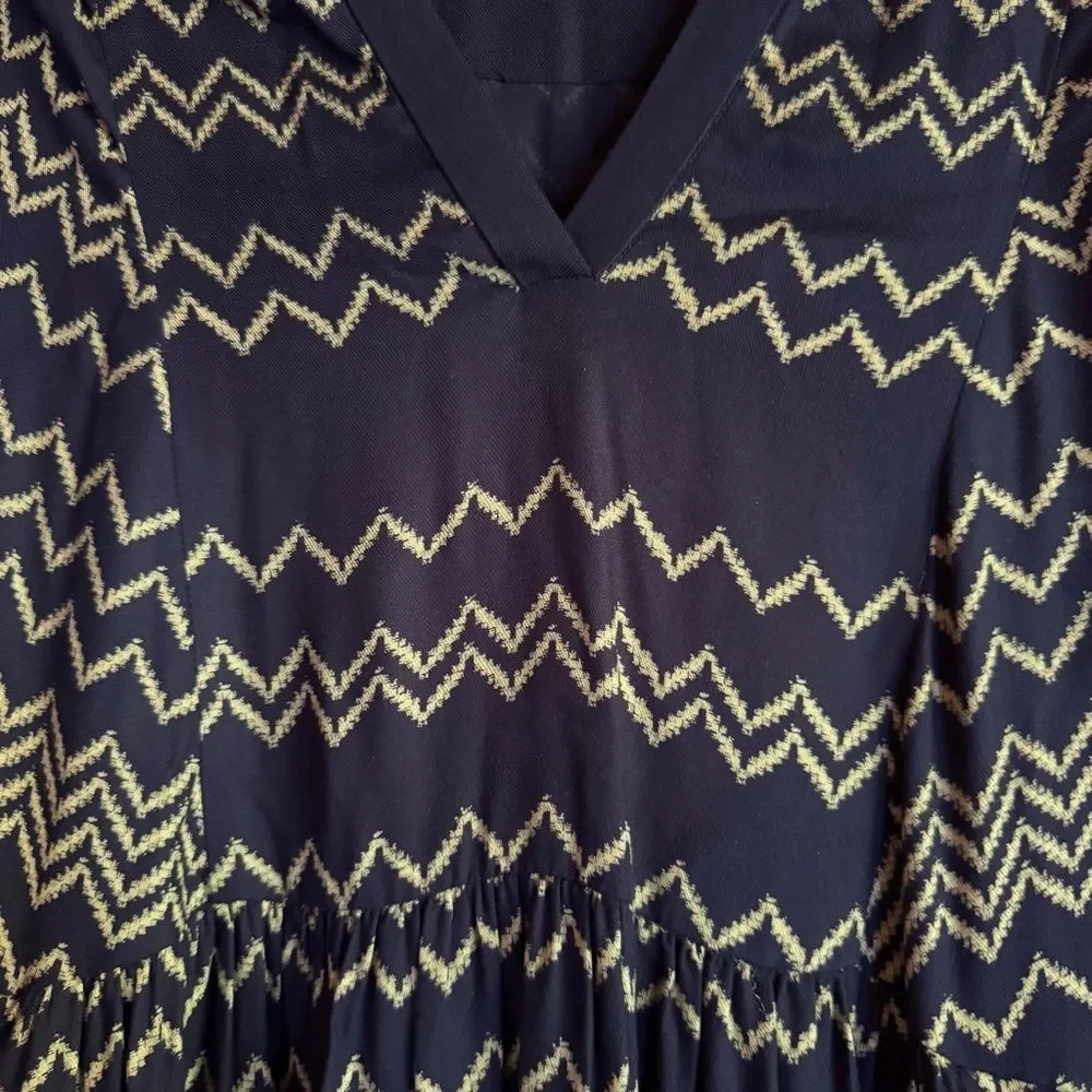 Holding Horses Anthropologie Chevron Dress Navy Boho Flowy Midi S